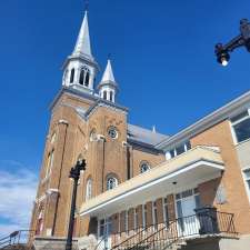 Église catholique Saint-Joseph-de-la-Rivière-Bleue | 25 Rue de l'Église N, Rivière-Bleue, QC G0L 2B0, Canada