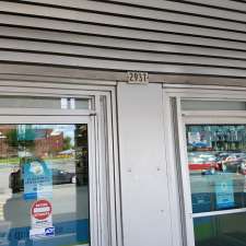 Canada Post | 2937 Rue Sherbrooke E, Montréal, QC H1W 1B0, Canada