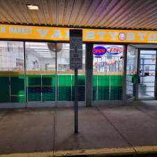 A & M Market Variety Store | 5353 Lakeshore Rd. Unit 26, Burlington, ON L7L 1C8, Canada