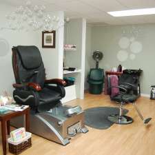 Kut It Out Salon | 366 E Main St, Sackets Harbor, NY 13685, USA