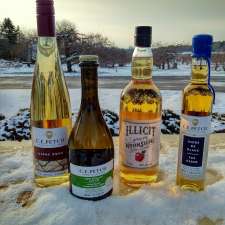 C.E. Petch - Orchards / Cidery / Distillery | 431 QC-202, Hemmingford, QC J0L 1H0, Canada