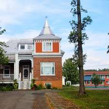 Presbytère catholique Saint-David-de-Sully | 466 Rue des Etudiants, Pohénégamook, QC G0L 1J0, Canada