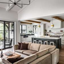 Pineapple Homes Inc. | 1084 Botanical Dr, Burlington, ON L7T 1V2, Canada