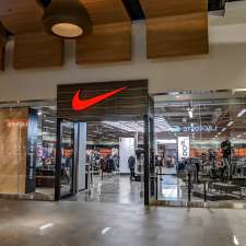 outlet collection nike