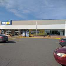 Maxi | 1877 Rue Bilodeau, Plessisville, QC G6L 3N7, Canada