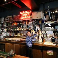 Uncle Glenn's Eatery & Sports Pub | 7666 156 St NW, Edmonton, AB T5R 4K7, Canada
