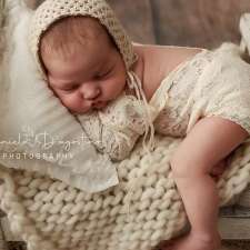 Daniela D’Agostino Photography | 43 Main St S Unit 2B, Campbellville, ON L0P 1B0, Canada