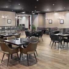 Fourpoints West Restaurent | 18540 100 Ave NW, Edmonton, AB T5S 0K6, Canada