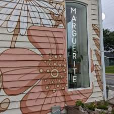 Marguerite boutique et provisions | 15347 Cabot Trail, Chéticamp, NS B0E 1H0, Canada