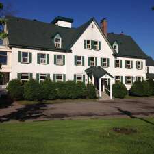 Manoir Mont-Sainte-Anne près de la ville de Québec | 1 Rue des Érables, Beaupré, QC G0A 1E0, Canada