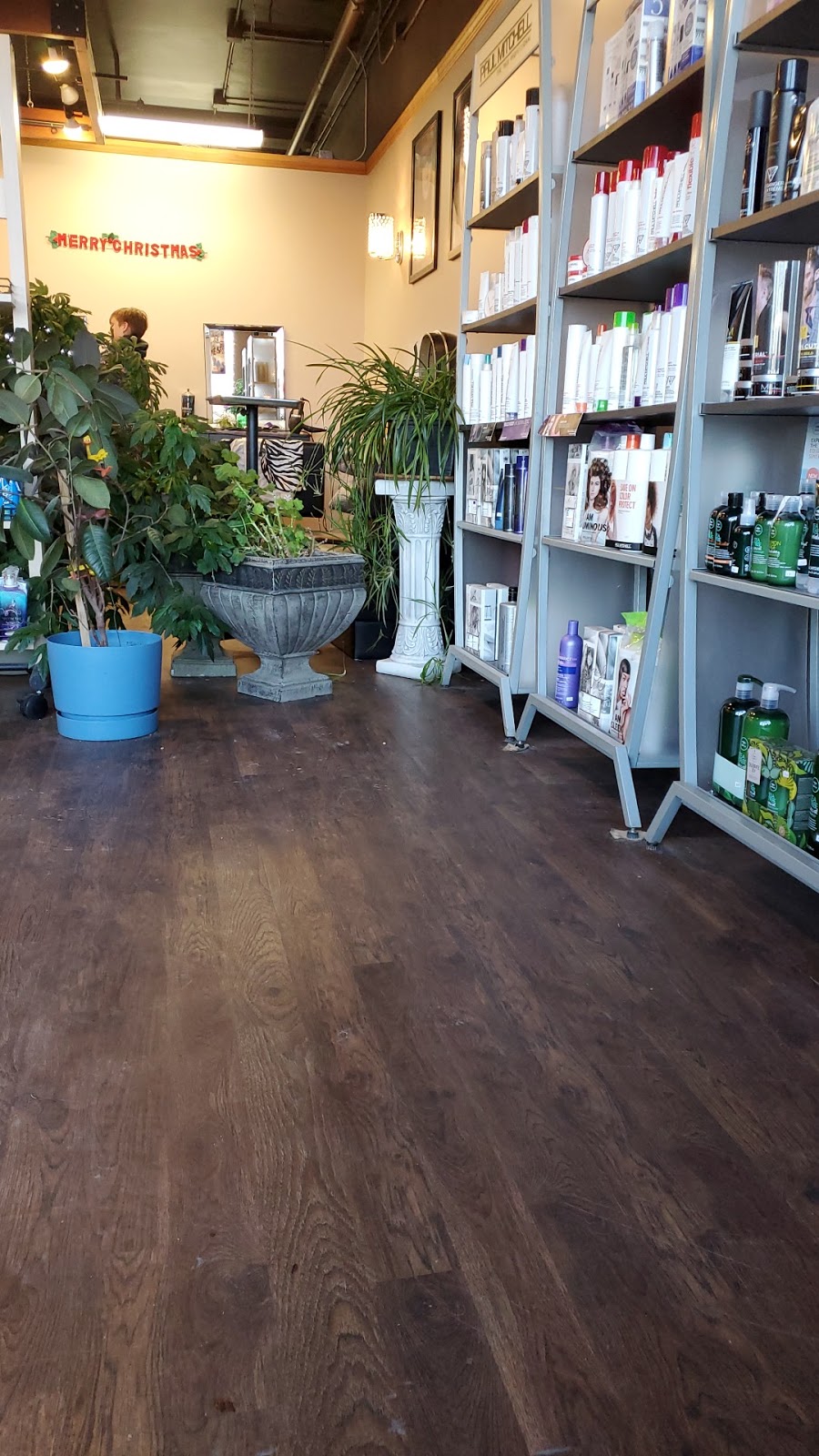 Acquiring Look Hair Design | 801 15 St E, Prince Albert, SK S6V 0C7, Canada | Phone: (306) 763-5090