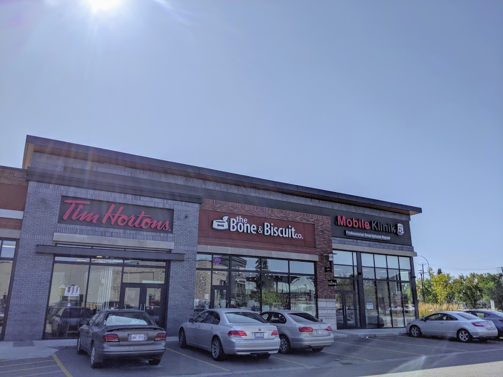 Bone & Biscuit | 9950 137 Ave NW, Edmonton, AB T5E 6W1, Canada | Phone: (587) 520-2752