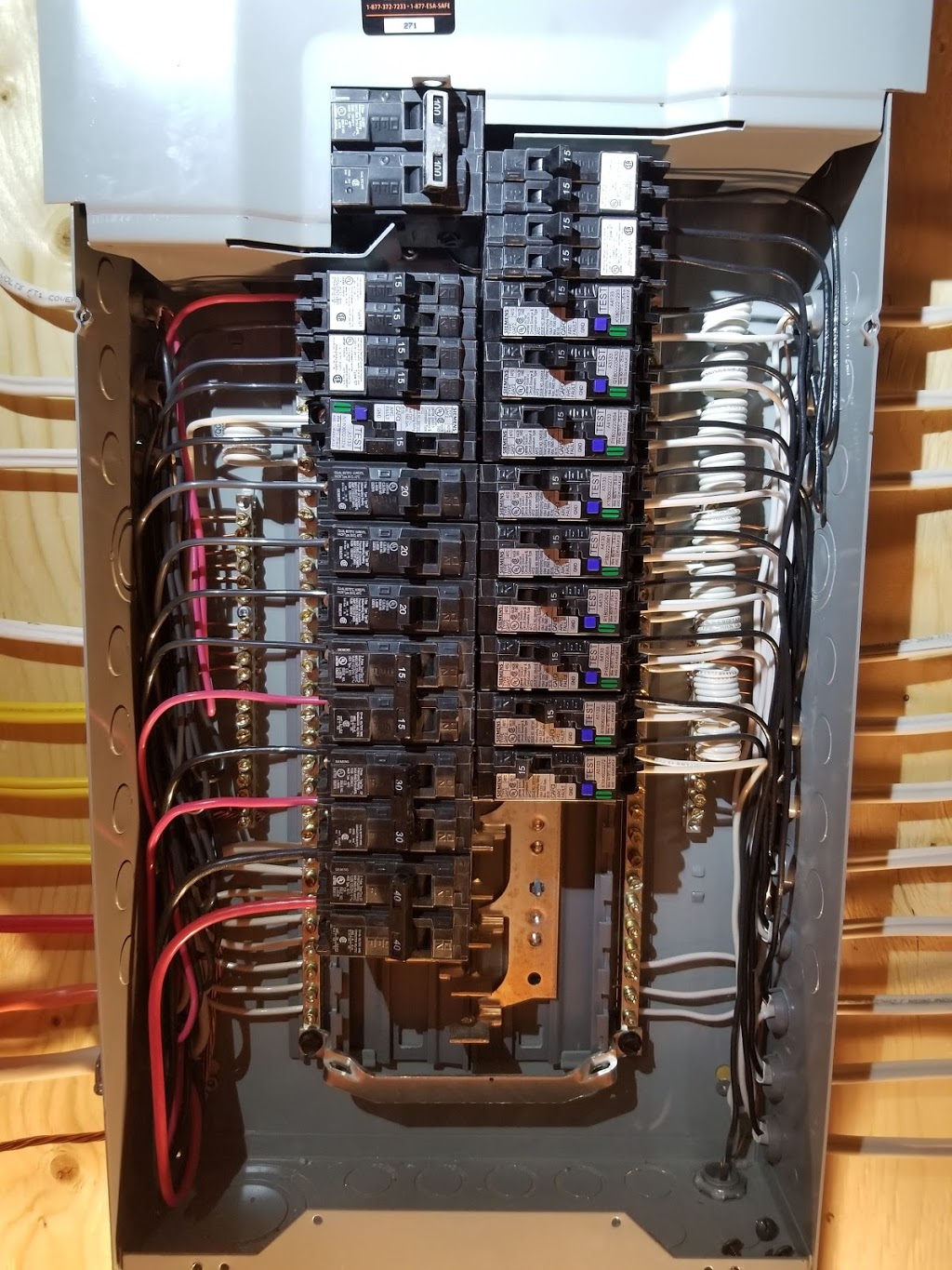 M&M Electric Services Inc. | 610 Newbold St #5, London, ON N6E 2T6, Canada | Phone: (519) 659-9959