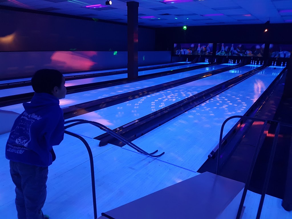 Fort Lanes Bowling and Virtual Golf Centre | 9936 102 Street, Fort Saskatchewan, AB T8L 2C3, Canada | Phone: (780) 992-9206