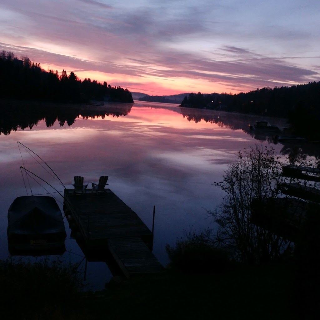 Chalet Le Colvert à louer | 443 Chemin du Lac-du-Cœur, Saint-Adolphe-dHoward, QC J0T 2B0, Canada | Phone: (514) 718-4623