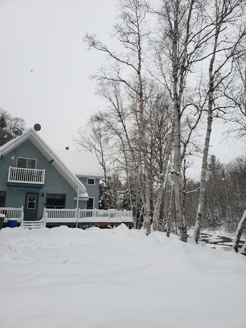 la riviere a tes pieds | 7 Rte de la Station, Saint-Modeste, QC G0L 3W0, Canada | Phone: (418) 863-3521