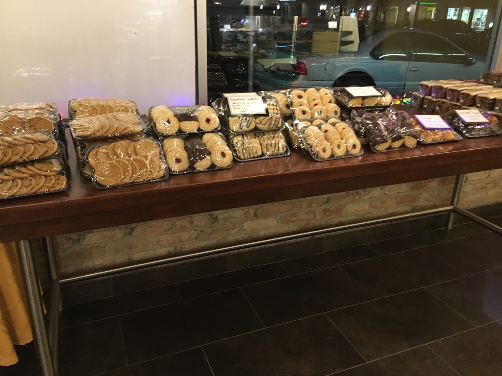 Mundy Park Bakery | 1924 Como Lake Ave, Coquitlam, BC V3J 3P8, Canada | Phone: (604) 936-1535