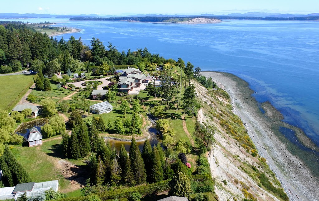 Eagles Landing Manor | 3275 Campion Rd, Saanichton, BC V8M 1W7, Canada | Phone: (778) 989-3891