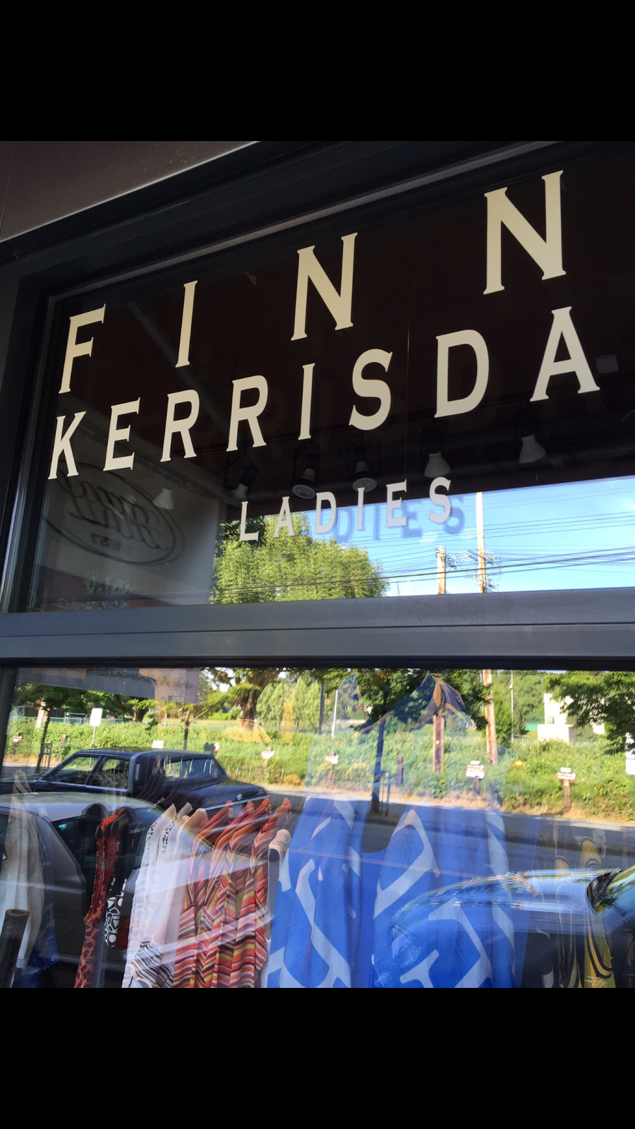 Finns Kerrisdale Ladies | 5401 West Blvd, Vancouver, BC V6M 3W5, Canada | Phone: (604) 266-8358
