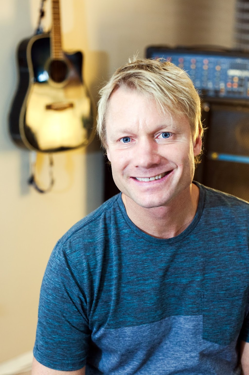 Taron Hall Vocal Studio | 3108 Oak St #1A, Vancouver, BC V6H 2L1, Canada | Phone: (778) 881-4360