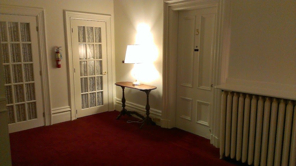 Shadow Lawn Inn | 3180 Rothesay Rd, Rothesay, NB E2E 5V7, Canada | Phone: (506) 847-7539