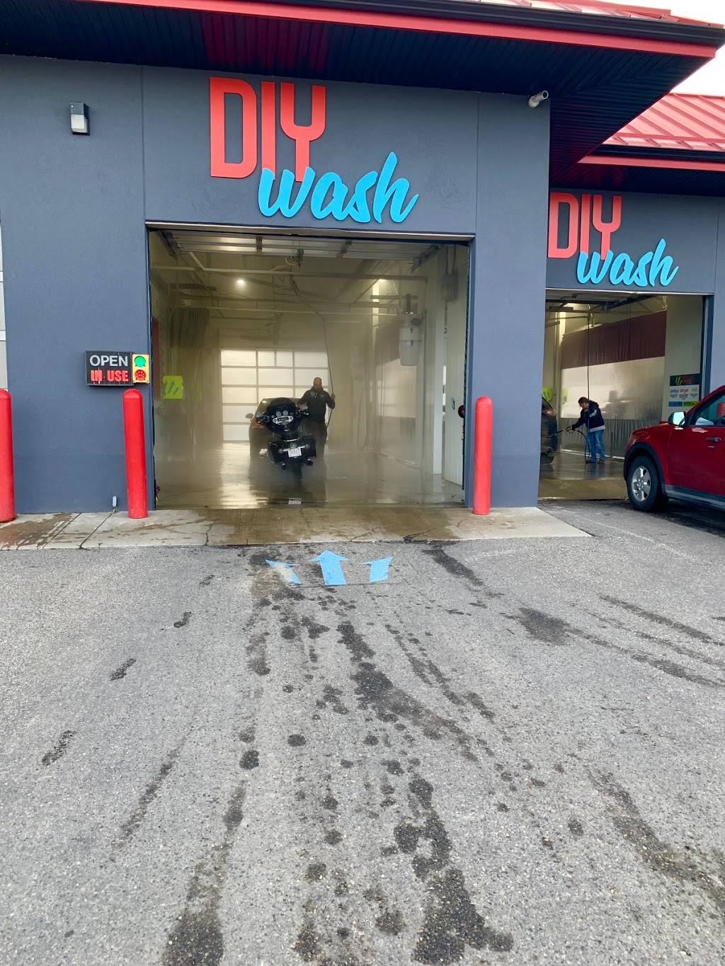 Trident Auto Wash | 40 Southridge Dr #2, Okotoks, AB T1S 1N4, Canada | Phone: (403) 988-2166