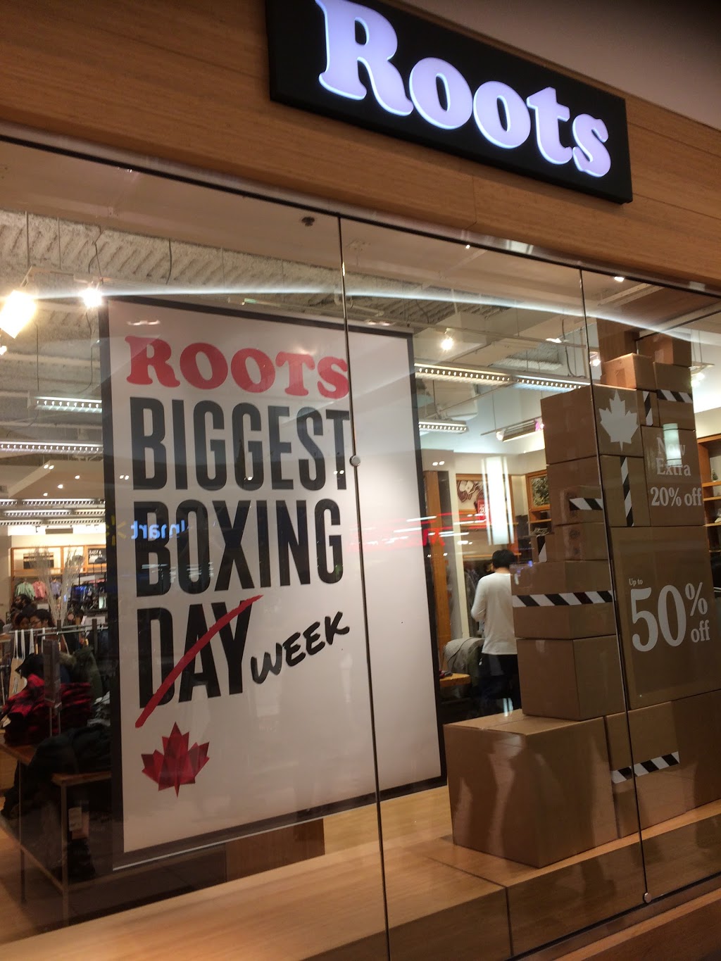 Roots | 300 Borough Dr Unit 275, Scarborough, ON M1P 4P5, Canada | Phone: (416) 296-9811