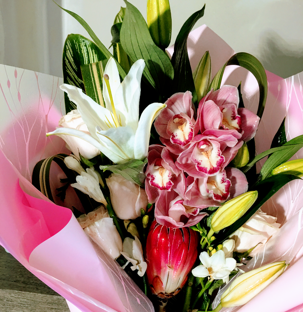 Serenity Florals | City Wide Free Delivery, Calgary, AB T3R 0K4, Canada | Phone: (587) 349-0989