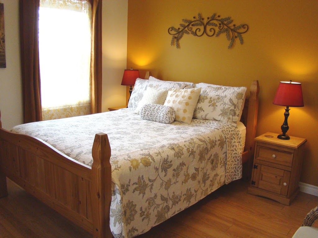Gite La Marmotte Eastman, B&B | 466 Rue Principale, Eastman, QC J0E 1P0, Canada | Phone: (450) 297-4241