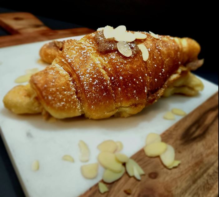 Boulangerie Délices Granada | 1055 Bd Mercure, Drummondville, QC J2B 3L5, Canada | Phone: (819) 850-6913