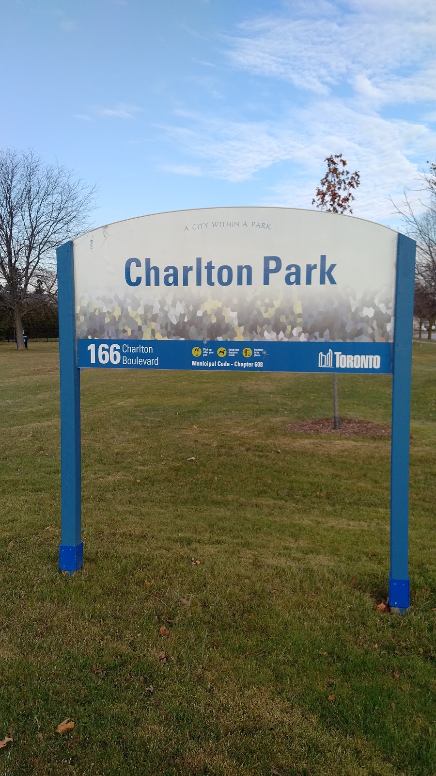 Charlton Park | 166 Charlton Blvd, North York, ON M2R 2J1, Canada | Phone: (416) 338-4386