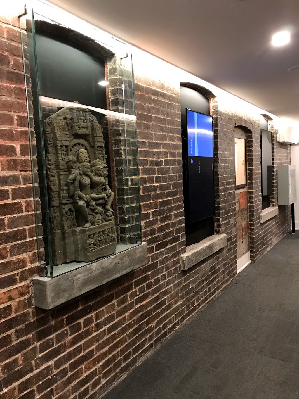 TheWestlake Hotel | 2847 Lake Shore Blvd W, Etobicoke, ON M8V 1H8, Canada