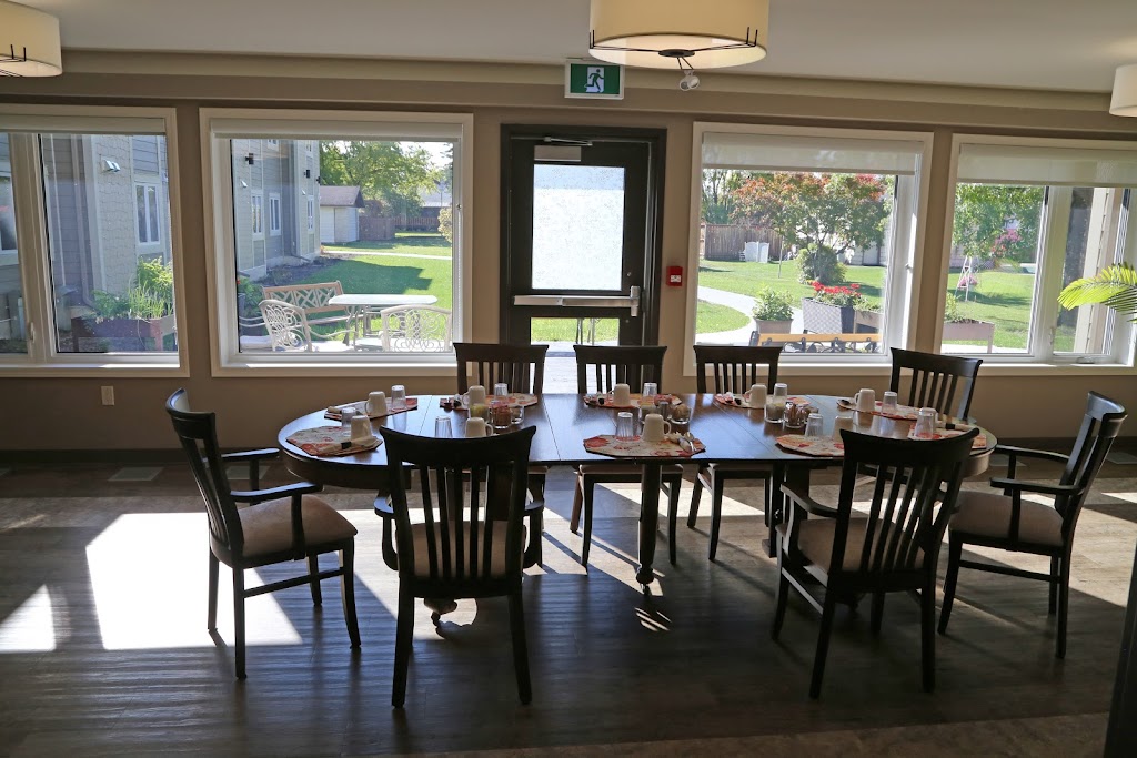 Victoria Place | 66 Victoria St, MacGregor, MB R0H 0R0, Canada | Phone: (204) 685-2644