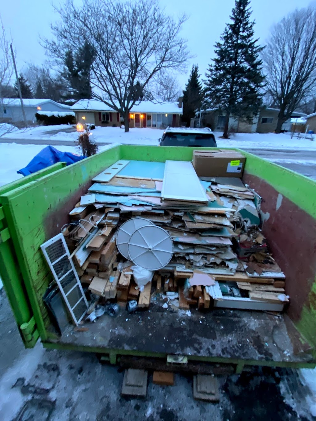 Bin There Dump That Ottawa | 180 Wescar Ln, Carp, ON K0A 1L0, Canada | Phone: (613) 288-0511