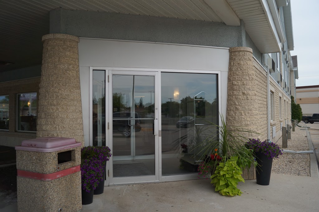 Super 8 by Wyndham Winnipeg West | 3760 Portage Ave, Winnipeg, MB R3K 1A1, Canada | Phone: (204) 831-9800