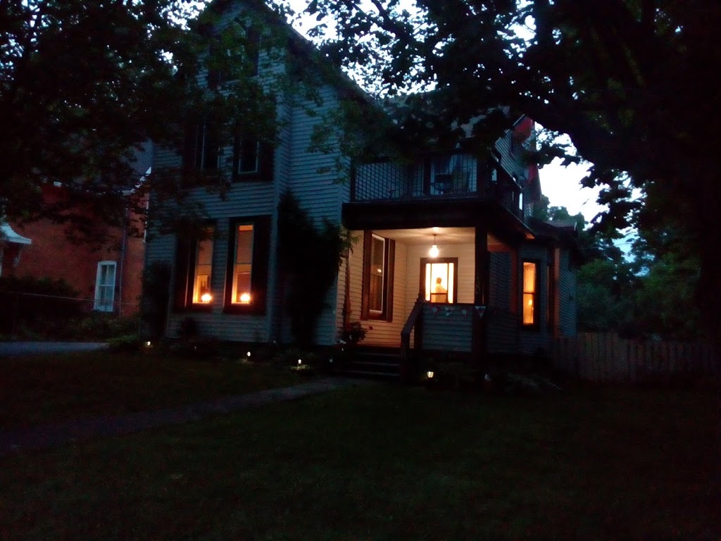 West Gate Bed and Breakfast | 130 King St W, Gananoque, ON K7G 2G4, Canada | Phone: (613) 305-3280