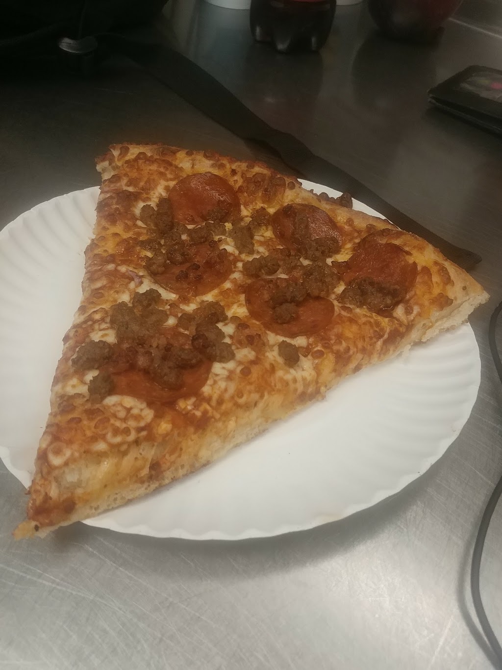 New Orleans Pizza | 33 Colborne St S, Simcoe, ON N3Y 4H2, Canada | Phone: (519) 426-4011