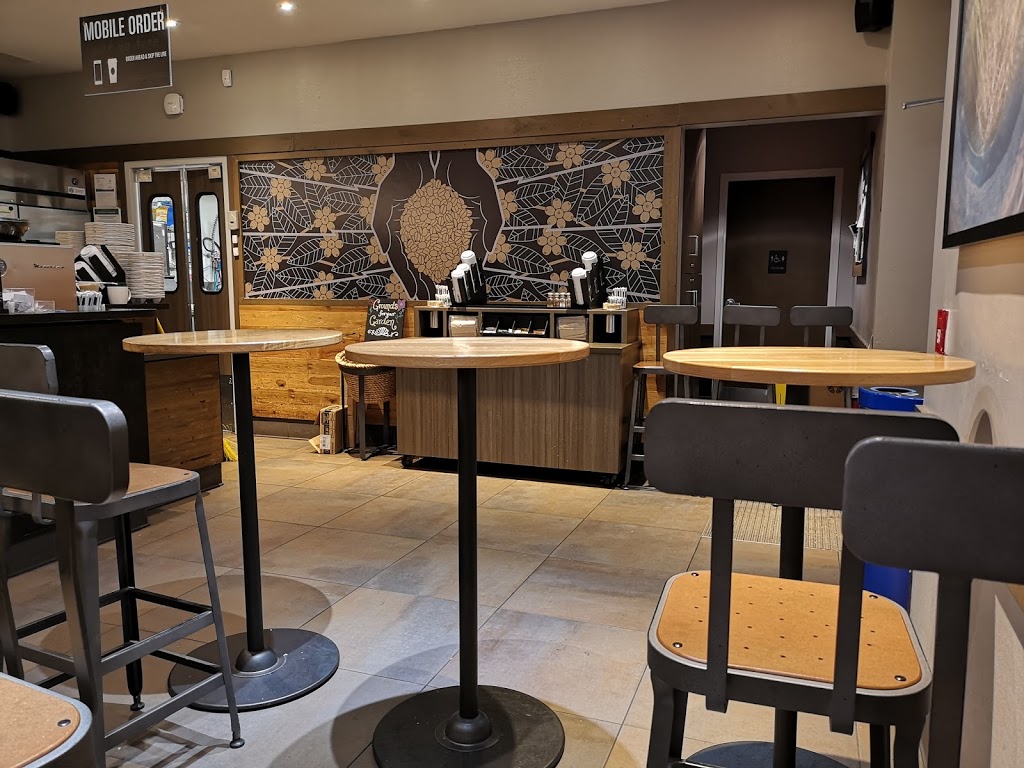 Starbucks | 146 Lakeshore Rd W J, Oakville, ON L6K 1E4, Canada | Phone: (905) 845-5737