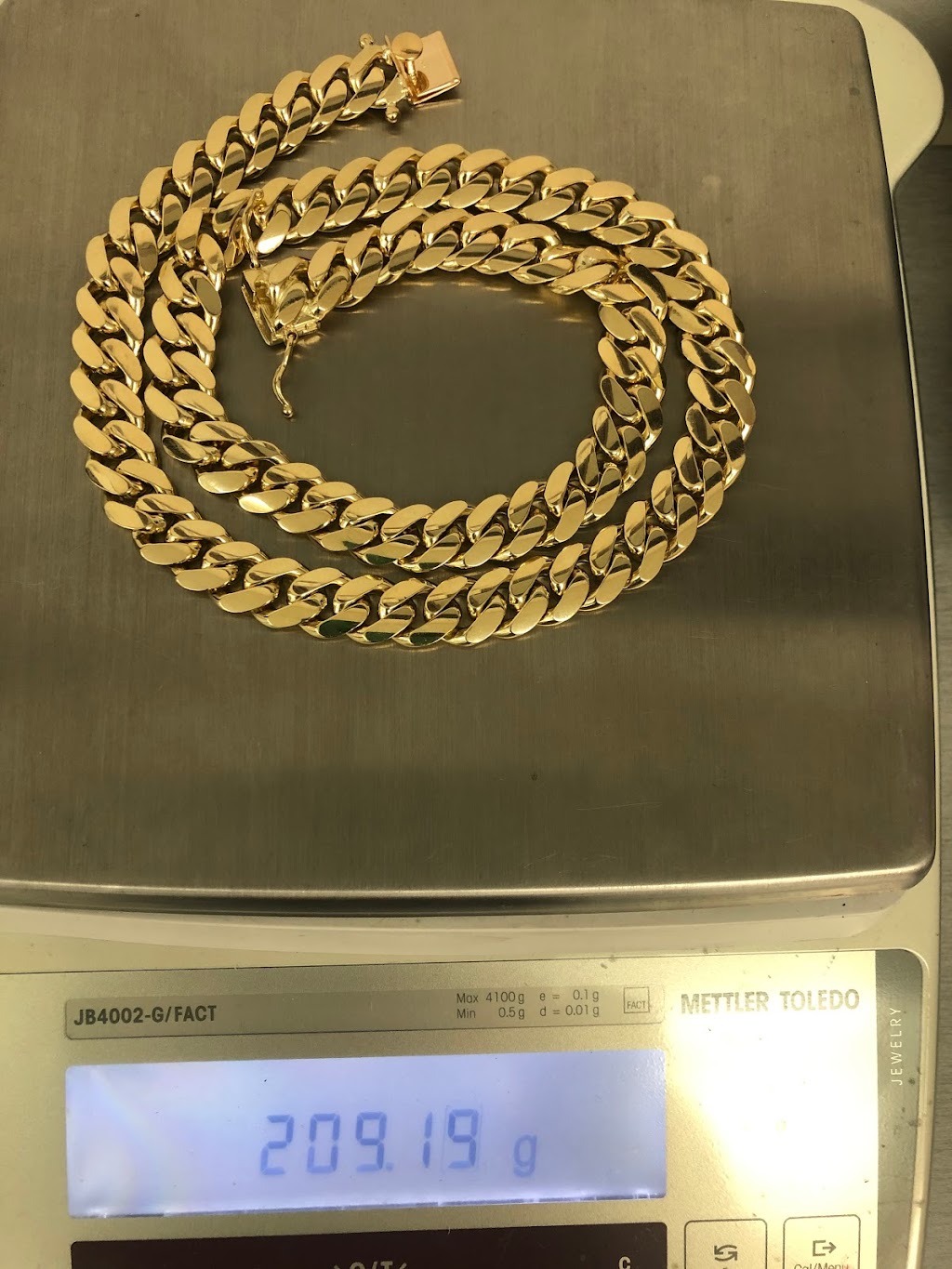 Appraisals by ULTRA JEWELLERS | 1 Londonderry Mall NW, Unit 167, Edmonton, AB T5C 3C8, Canada | Phone: (780) 249-0303