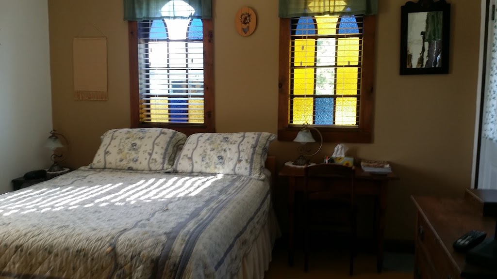 Sandpipers rest B & B | 15 Marys Point Rd, Harvey, NB E4H 2M5, Canada | Phone: (506) 882-2744