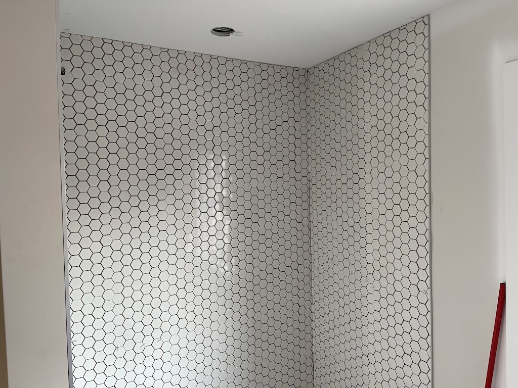 Whitestoneflooring | 716 Guardian Grv, Manotick, ON K1X 0B2, Canada | Phone: (819) 329-7454