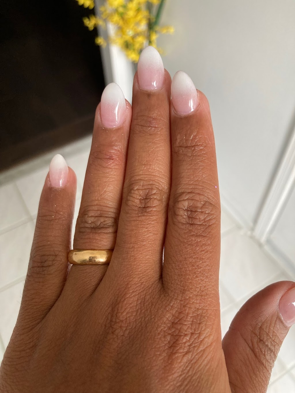 Bristol Nice Nails | 1525 Bristol Rd W #4, Mississauga, ON L5M 4Z1, Canada | Phone: (905) 813-0009