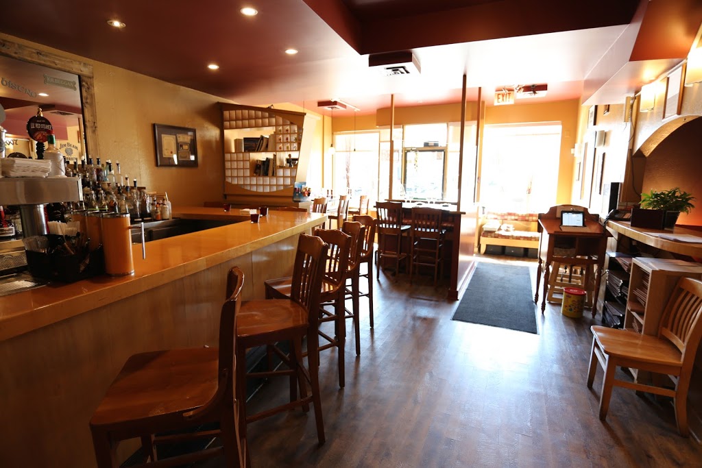 Petit Bills Bistro | 1293 Wellington St W, Ottawa, ON K1Y 3B1, Canada | Phone: (613) 729-2500
