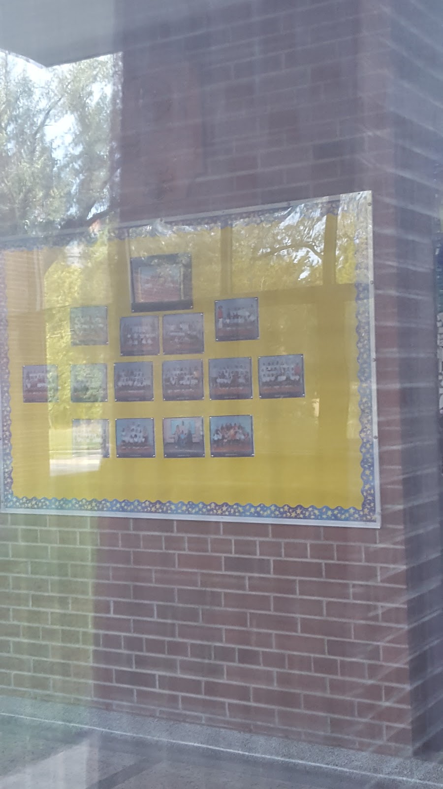Gosford Public School | 30 Gosford Blvd, North York, ON M3N 2G8, Canada | Phone: (416) 395-2470