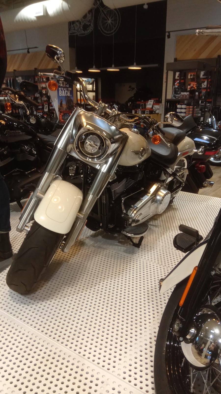 Policaro Harley-Davidson | 191 Wyecroft Rd, Oakville, ON L6K 3S3, Canada | Phone: (905) 825-7866