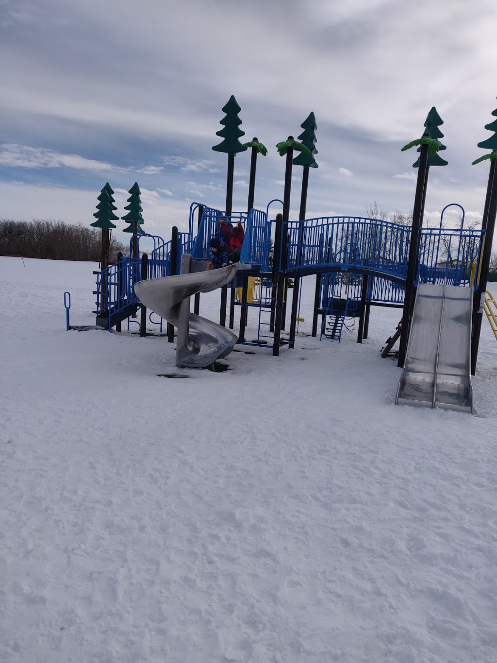 Hollick Kenyon Park | T5Y 0R1,, 15716 54 St NW, Edmonton, AB T5Y 0R1, Canada