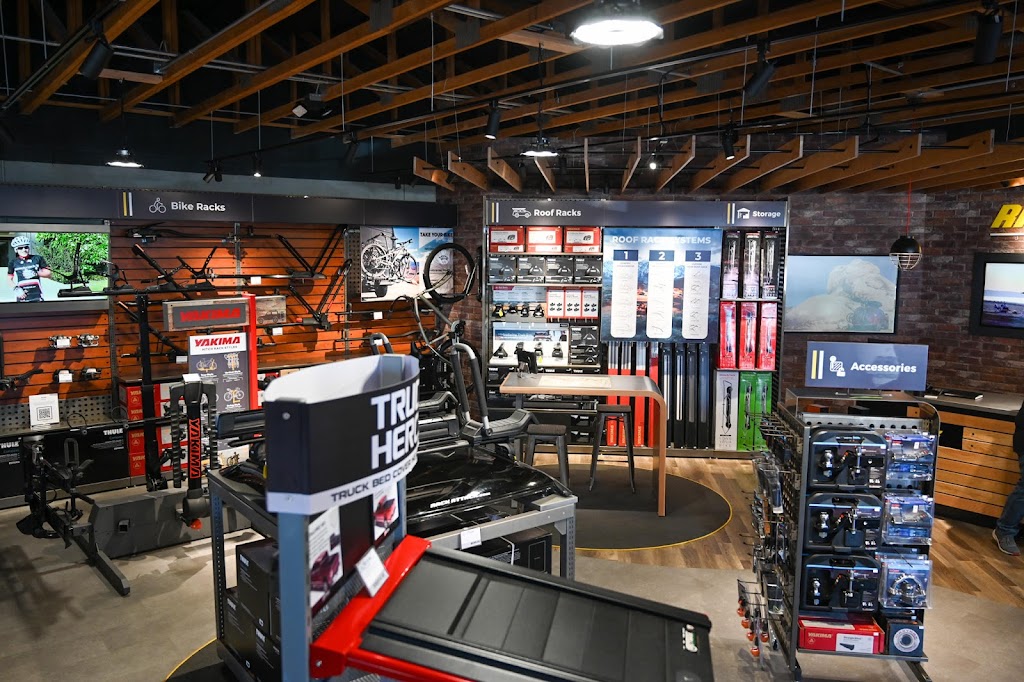 Rack Attack Kitchener | 500 Fairway Rd S Suite 130, Kitchener, ON N2C 1X3, Canada | Phone: (226) 271-0482