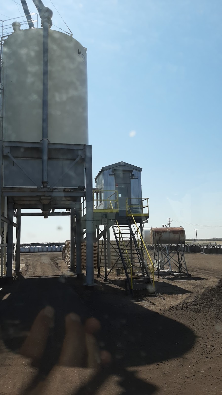 Canadian humalite international inc. | Range Rd 164, Gadsby, AB T0C 1K0, Canada | Phone: (780) 488-4810