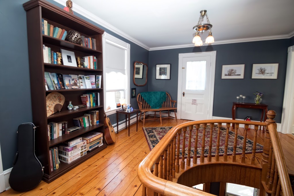 Tobas Bed and Breakfast | 4952 NS-332, East LaHave, NS B4V 0V6, Canada | Phone: (833) 862-2722