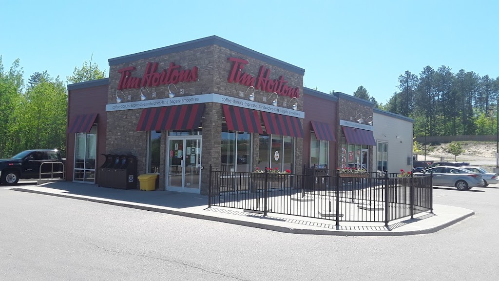Tim Hortons | 22 Town Centre Blvd, Petawawa, ON K8H 0H1, Canada | Phone: (613) 687-9520